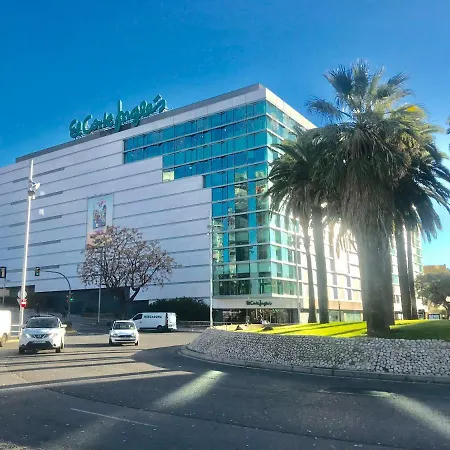 Rambla Free Parking Daire