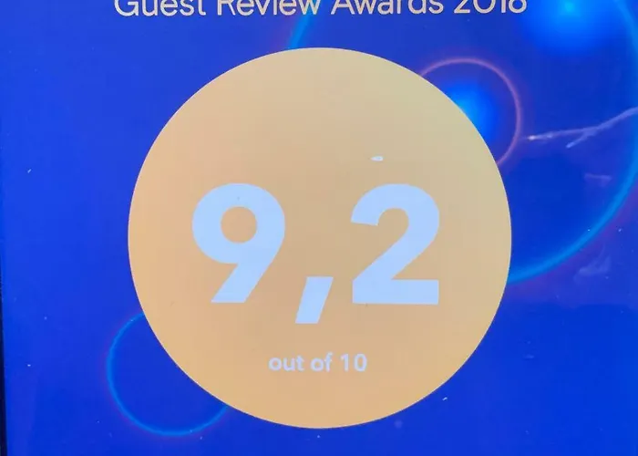 Rambla Free Parking Daire